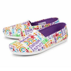 NWT Women’s TOMS Alpargata Multi Color Unity Love Wins Print, Size 7